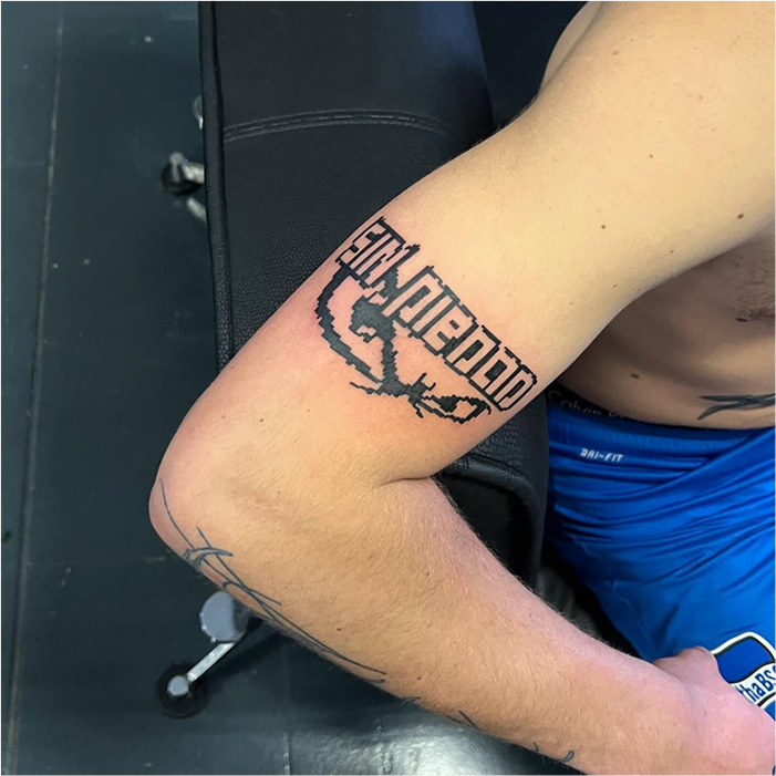Tatouage signature pixel d