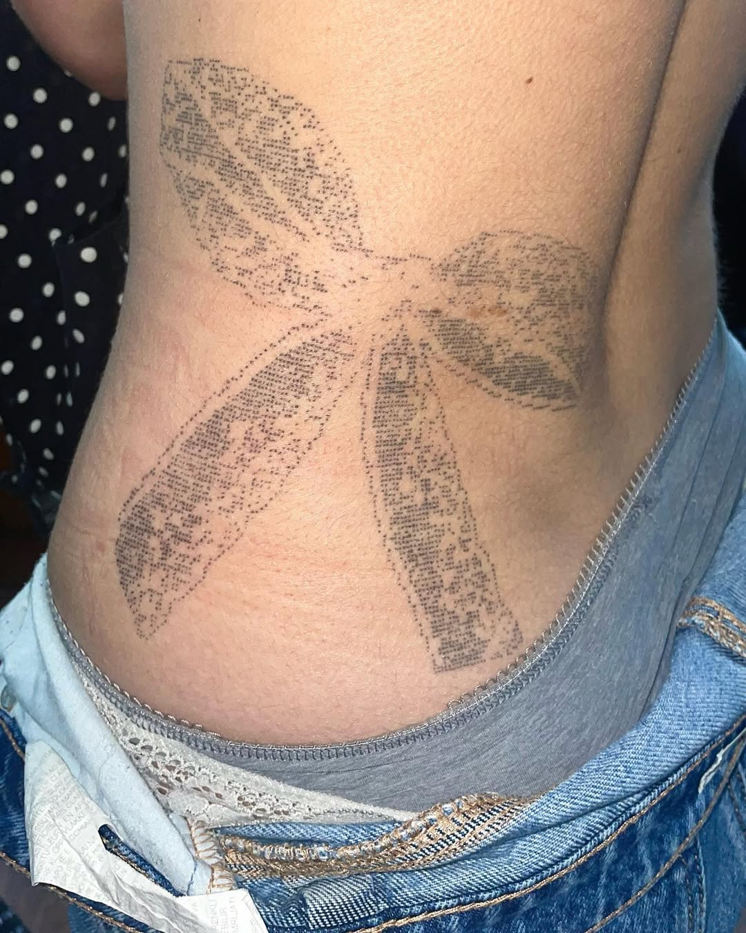 Tatouage dithering dos2