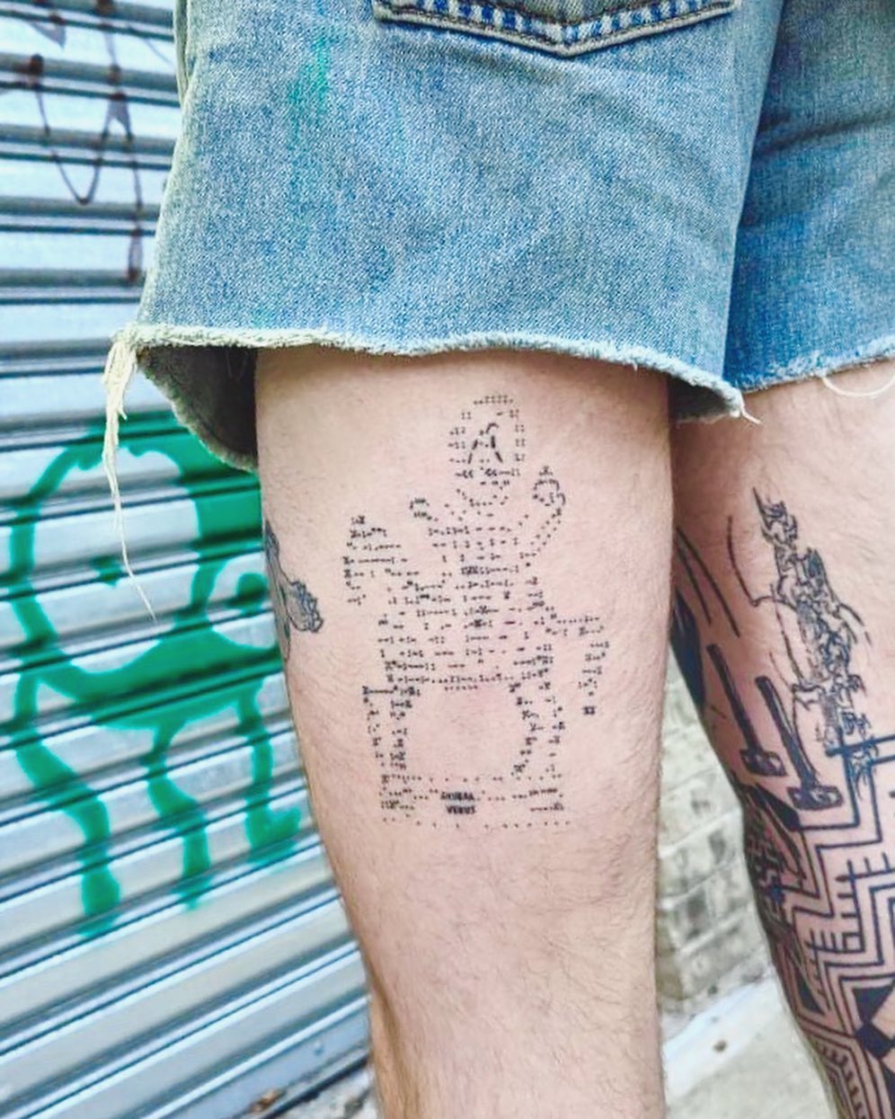 Tatouage jambe droite