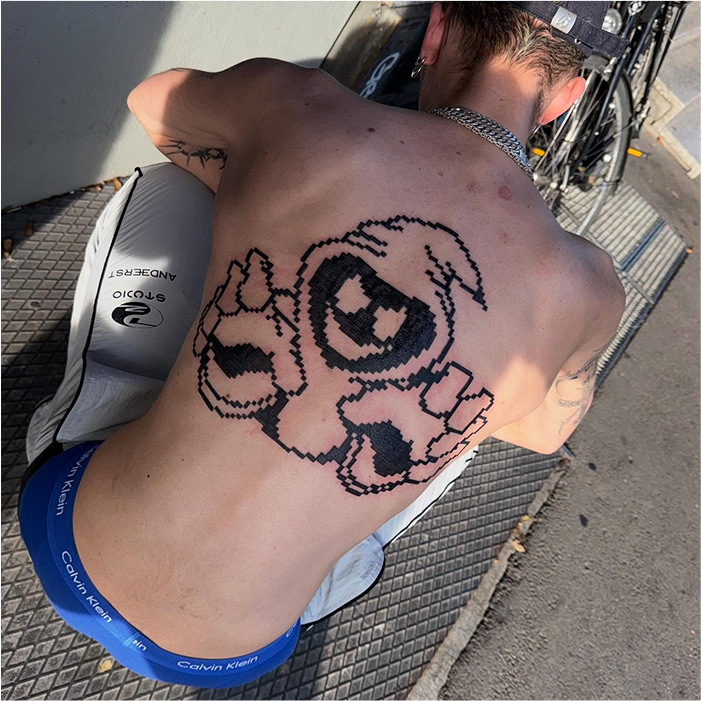 Tatouage pixel dos